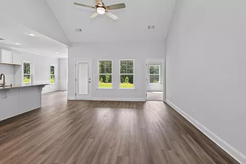 Living - 552 Pherson St, Aiken, SC 29801 photo 1 of 2