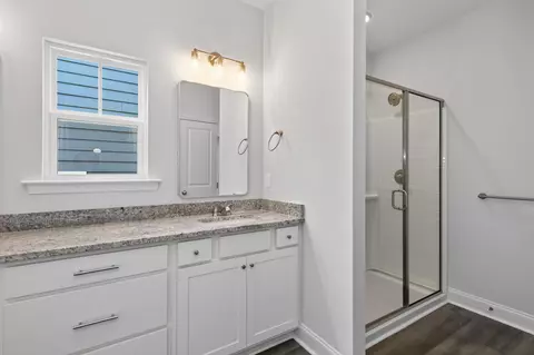 Bath - 552 Pherson St, Aiken, SC 29801 photo 2 of 4
