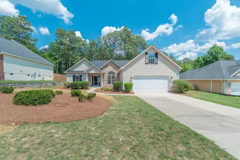 137 Swallow Lake Dr, North Augusta, SC 29841