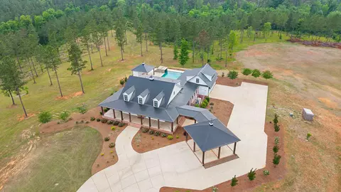 Exterior - 162 Lanham Rd, Edgefield, SC 29824 photo 16 of 17