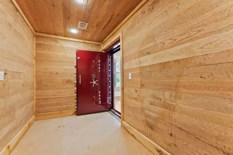 Entry Way - 162 Lanham Rd, Edgefield, SC 29824 photo 6 of 10