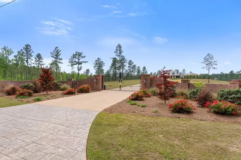 Exterior - 162 Lanham Rd, Edgefield, SC 29824 photo 5 of 17