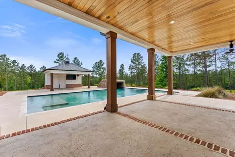 Exterior - 162 Lanham Rd, Edgefield, SC 29824 photo 9 of 17
