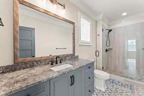 Bath - 162 Lanham Rd, Edgefield, SC 29824 photo 8 of 9