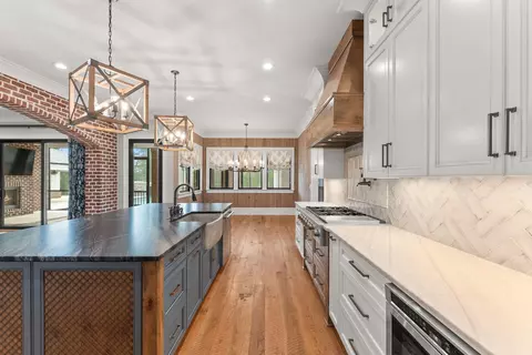 Kitchen - 162 Lanham Rd, Edgefield, SC 29824 photo 5 of 5