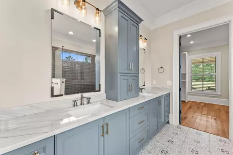 Bath - 162 Lanham Rd, Edgefield, SC 29824 photo 1 of 9