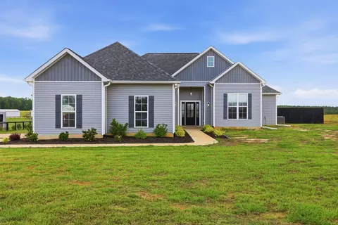 100 Mt Calvary Rd, Trenton, SC 29847