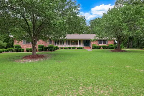 127 Green Dr, Williston, SC 29853