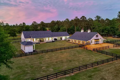 230 Meadows Ridge Ct, Aiken, SC 29803