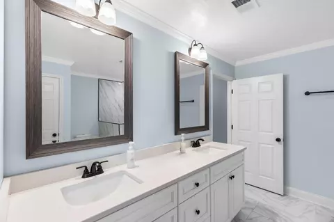 Bath - 520 E Frontage Rd, Aiken, SC 29805 photo 3 of 4