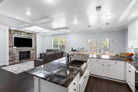 Kitchen - 520 E Frontage Rd, Aiken, SC 29805 photo 3 of 3