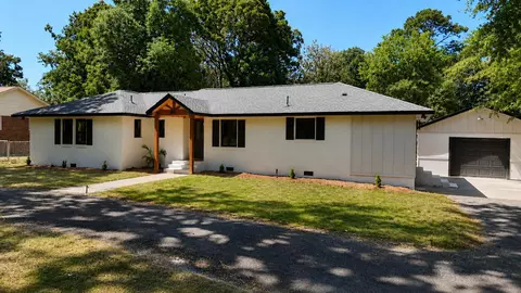 30 Coker Dr, Aiken, SC 29803
