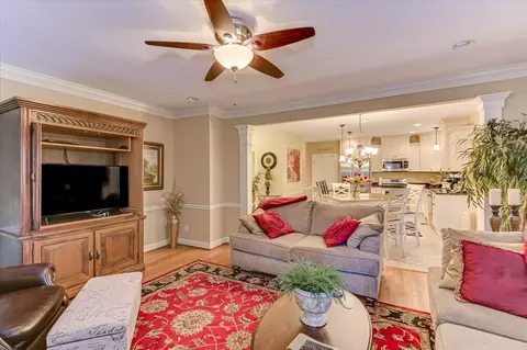 Living - 801 Deercrest Ln, Evans, GA 30809 photo 2 of 4