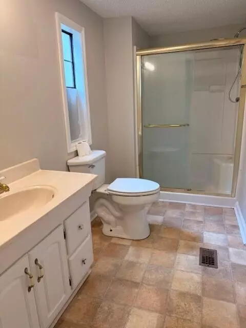 Bath - 1784 Powell Rd, Augusta, GA 30909 photo 2 of 2