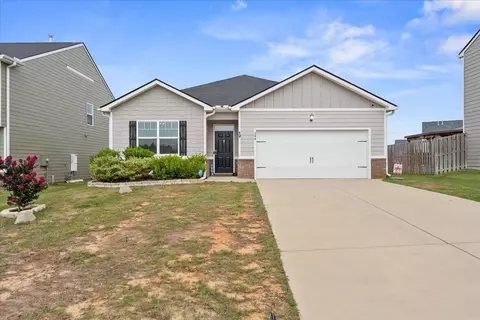 244 Byzantine Ln, Graniteville, SC 29829