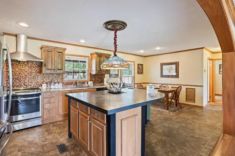 Kitchen - 1178 Weeks Rd, Williston, SC 29853 photo 1 of 7