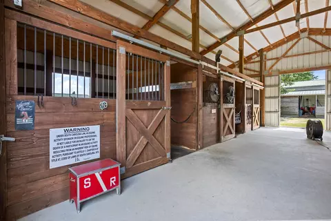 Entry Way - 1178 Weeks Rd, Williston, SC 29853 photo 1 of 4