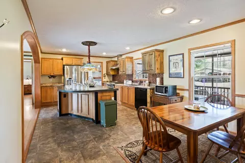 Kitchen - 1178 Weeks Rd, Williston, SC 29853 photo 7 of 7