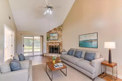 Living - 1863 S Barton Dr S, Augusta, GA 30906 photo 2 of 4