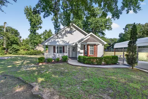 634 Chesterfield St N, Aiken, SC 29801