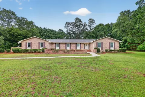 291 Clemson St, Williston, SC 29853