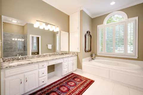 Bath - 165 Double Eagle Ct, Aiken, SC 29803 photo 1 of 6
