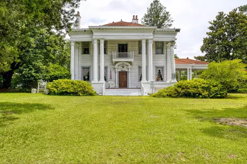 626 Hagood Ave, Barnwell, SC 29812