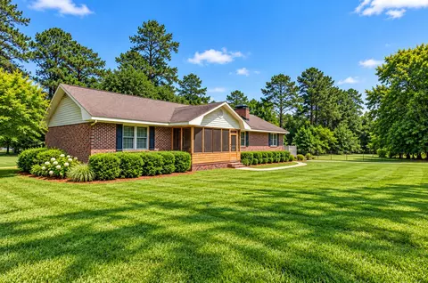566 Howlandville Rd, Warrenville, SC 29851