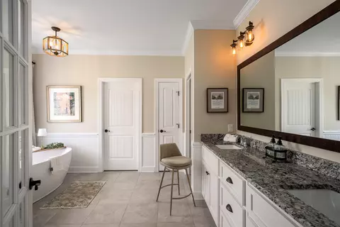 Bath - 8285 Covert Dr, Aiken, SC 29803 photo 2 of 11