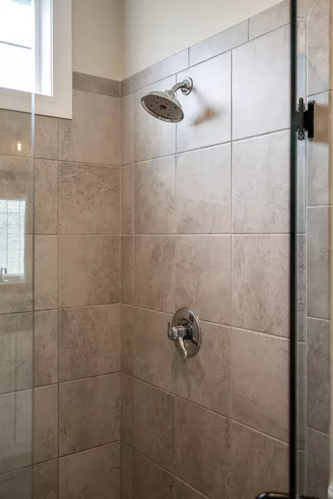 Bath - 8285 Covert Dr, Aiken, SC 29803 photo 7 of 11
