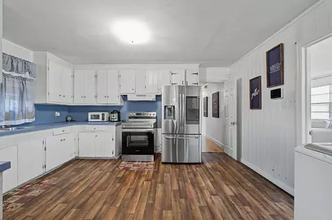 Kitchen - 442 Chestnut Ave, Denmark, SC 29042 photo 1 of 1
