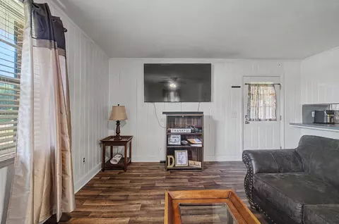 Living - 442 Chestnut Ave, Denmark, SC 29042 photo 1 of 3