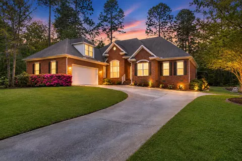 15 Ashbrook Ct, Aiken, SC 29803