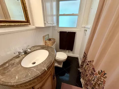 Bath - 822 Boardman Rd, Aiken, SC 29803 photo 3 of 3