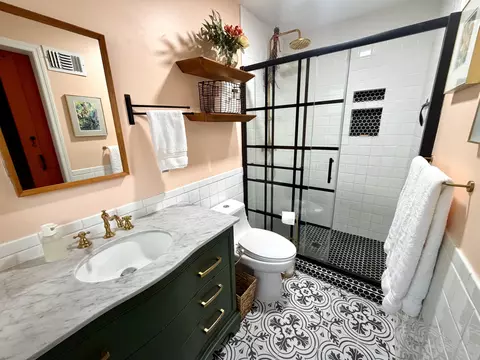 Bath - 822 Boardman Rd, Aiken, SC 29803 photo 1 of 3