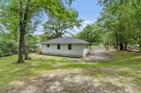 Exterior - 2843 Cornelia Rd, Augusta, GA 30906 photo 8 of 9