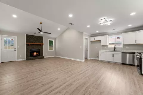 1894 Neptune Dr, Augusta, GA 30906