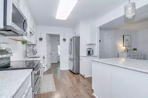 Kitchen - 850 Wimbledon Dr, Augusta, GA 30909 photo 2 of 5