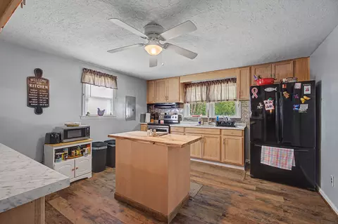 Kitchen - 400 Middleton Dr, Windsor, SC 29856 photo 1 of 4