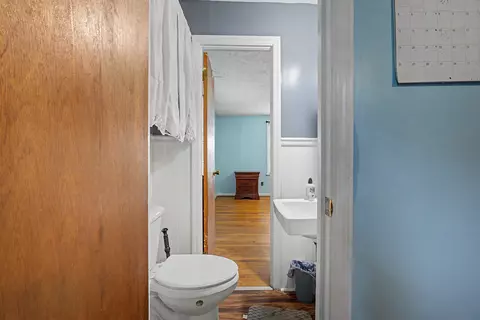 Entry Way - 400 Middleton Dr, Windsor, SC 29856 photo 2 of 3