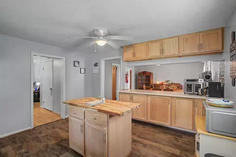 Kitchen - 400 Middleton Dr, Windsor, SC 29856 photo 3 of 4