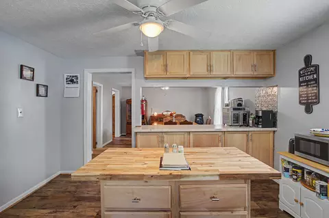Kitchen - 400 Middleton Dr, Windsor, SC 29856 photo 4 of 4