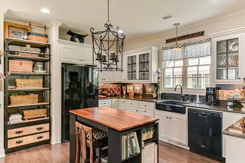 Kitchen - 107 Lamp Post Loop, Aiken, SC 29803 photo 2 of 5