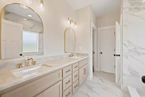 Bath - 3323 Laughlin Loop # B, Aiken, SC 29805 photo 7 of 9