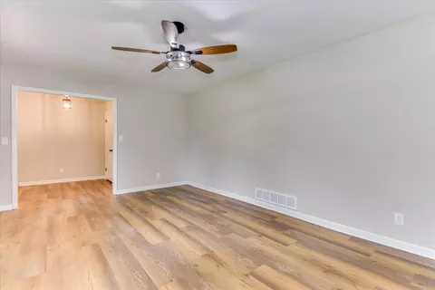 Living - 273 Timberwood Dr, Thomson, GA 30824 photo 4 of 7