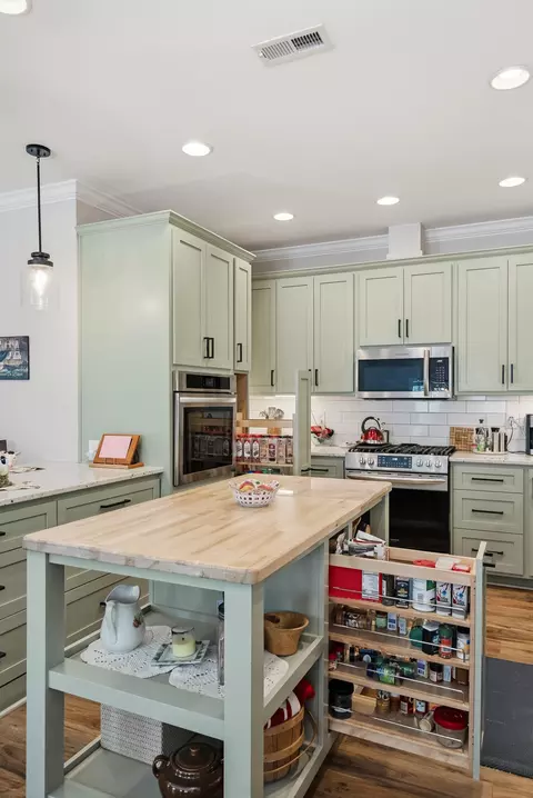 Kitchen - 232 Colbert Bridge Rd, Windsor, SC 29856 photo 5 of 6