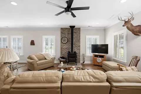 Living - 232 Colbert Bridge Rd, Windsor, SC 29856 photo 1 of 3