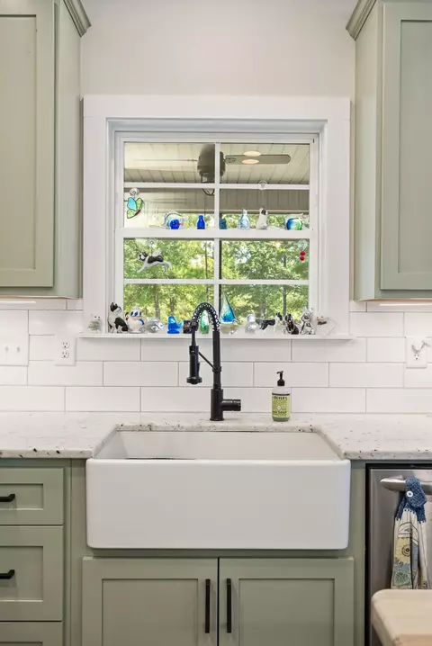 Kitchen - 232 Colbert Bridge Rd, Windsor, SC 29856 photo 6 of 6