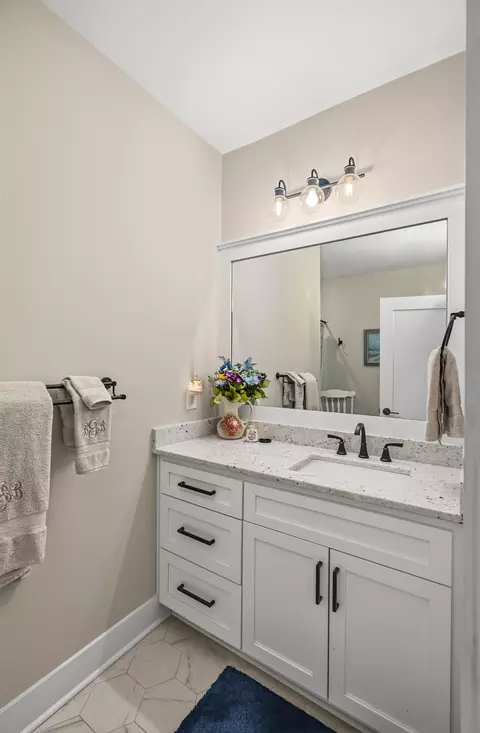 Bath - 232 Colbert Bridge Rd, Windsor, SC 29856 photo 4 of 5