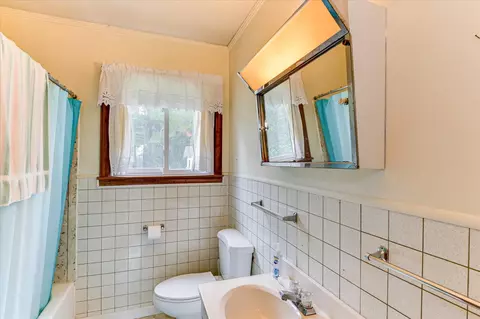 Bath - 2332 Ware Rd, Augusta, GA 30909 photo 1 of 1
